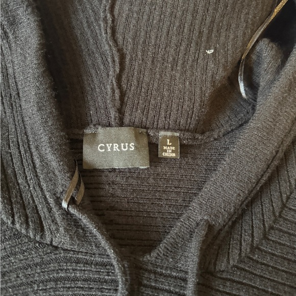 Cyrus Black Knit Sweater - Picture 3 of 5